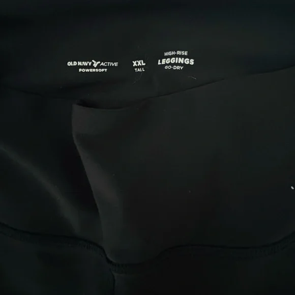 Old Navy Black High-Rise Active Leggings - Picture 2 of 5
